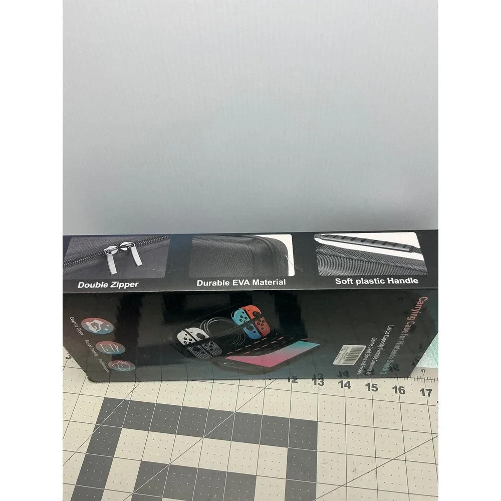 Arctiiro Nintendo Switch Carrying Case Black Hard Shell 10 Game Card Slots NEW‎